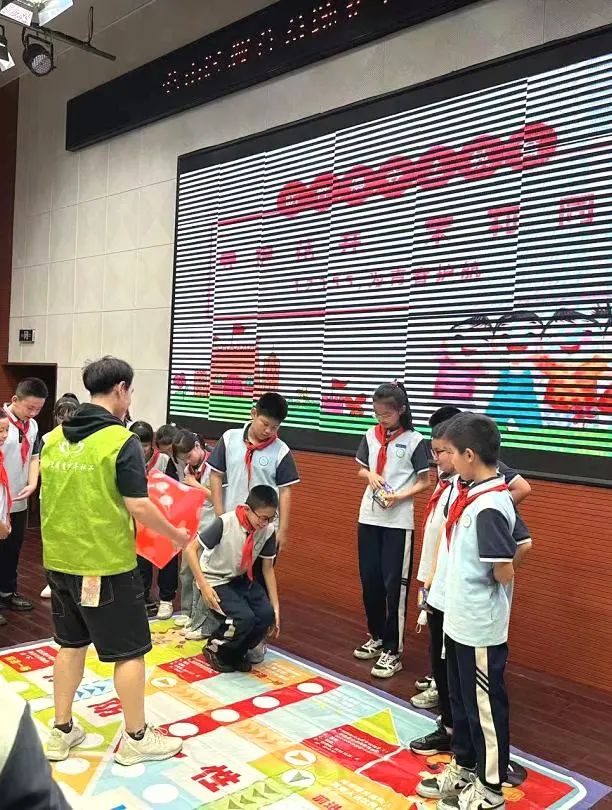 闽都未检 |  "未"爱同堂护成长 以法为礼庆"六一"