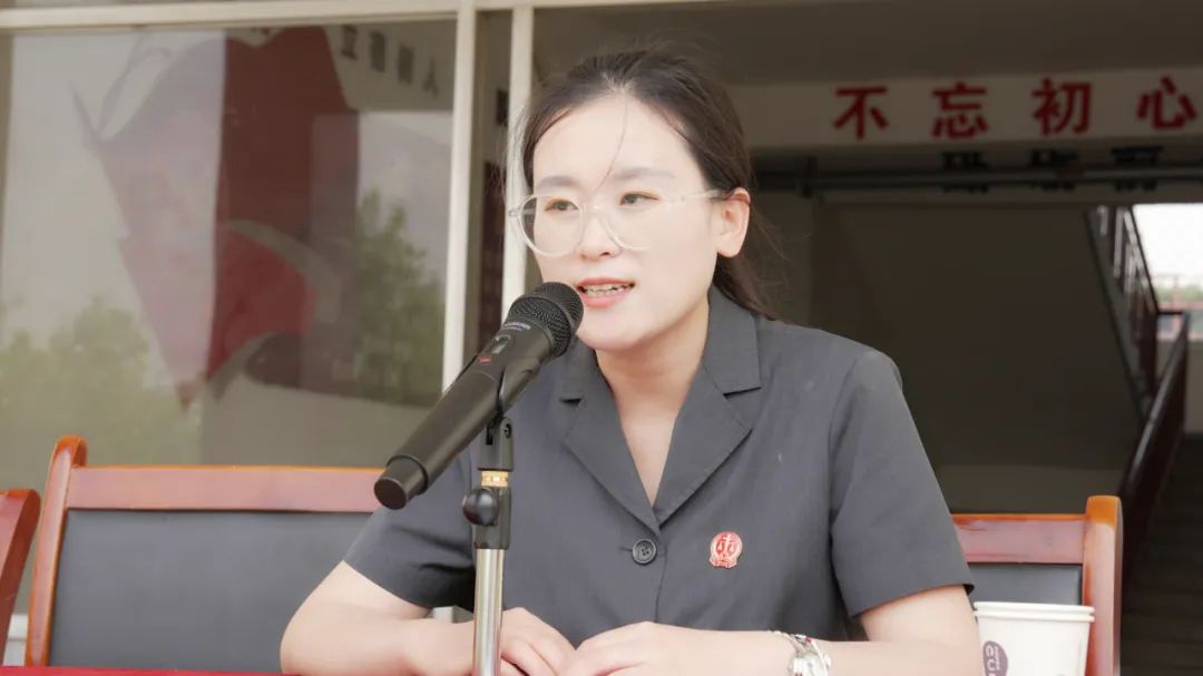 沂水法院走进杨庄初级中学开展普法宣讲活动