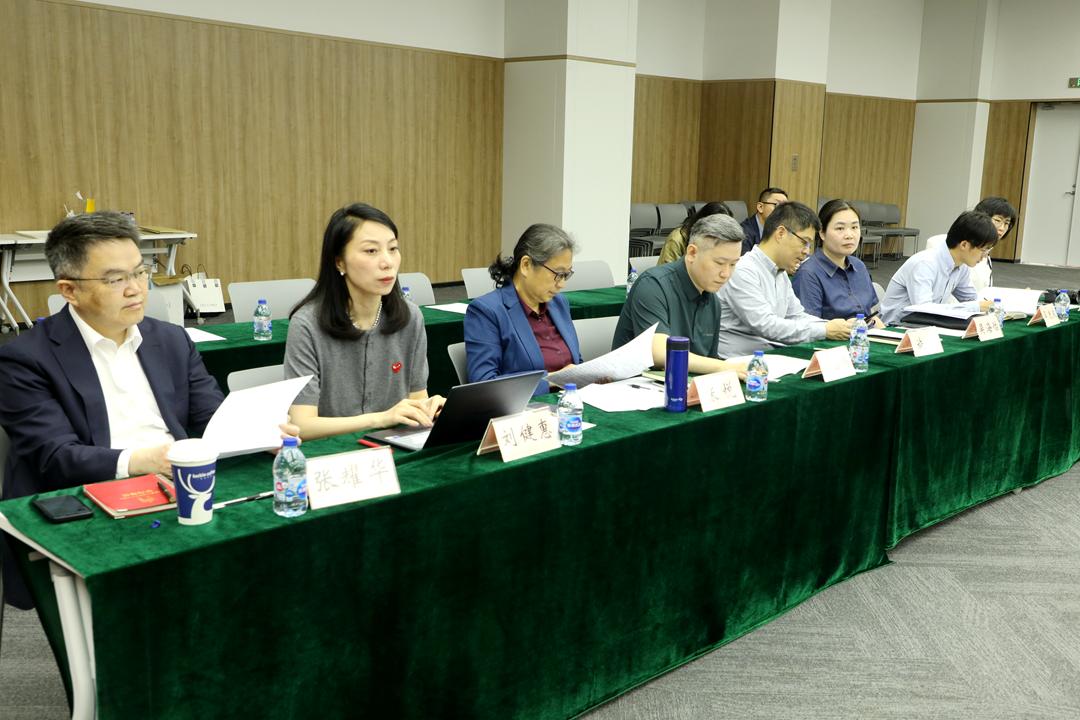 医学院分委员会主委钱菊英,社上海交通大学医学院委员会主委李青峰,社