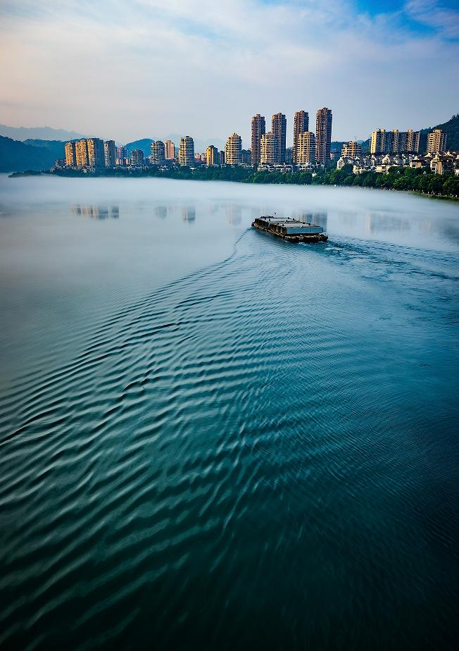 这一幕又刷屏!为什么只有在建德才能看见