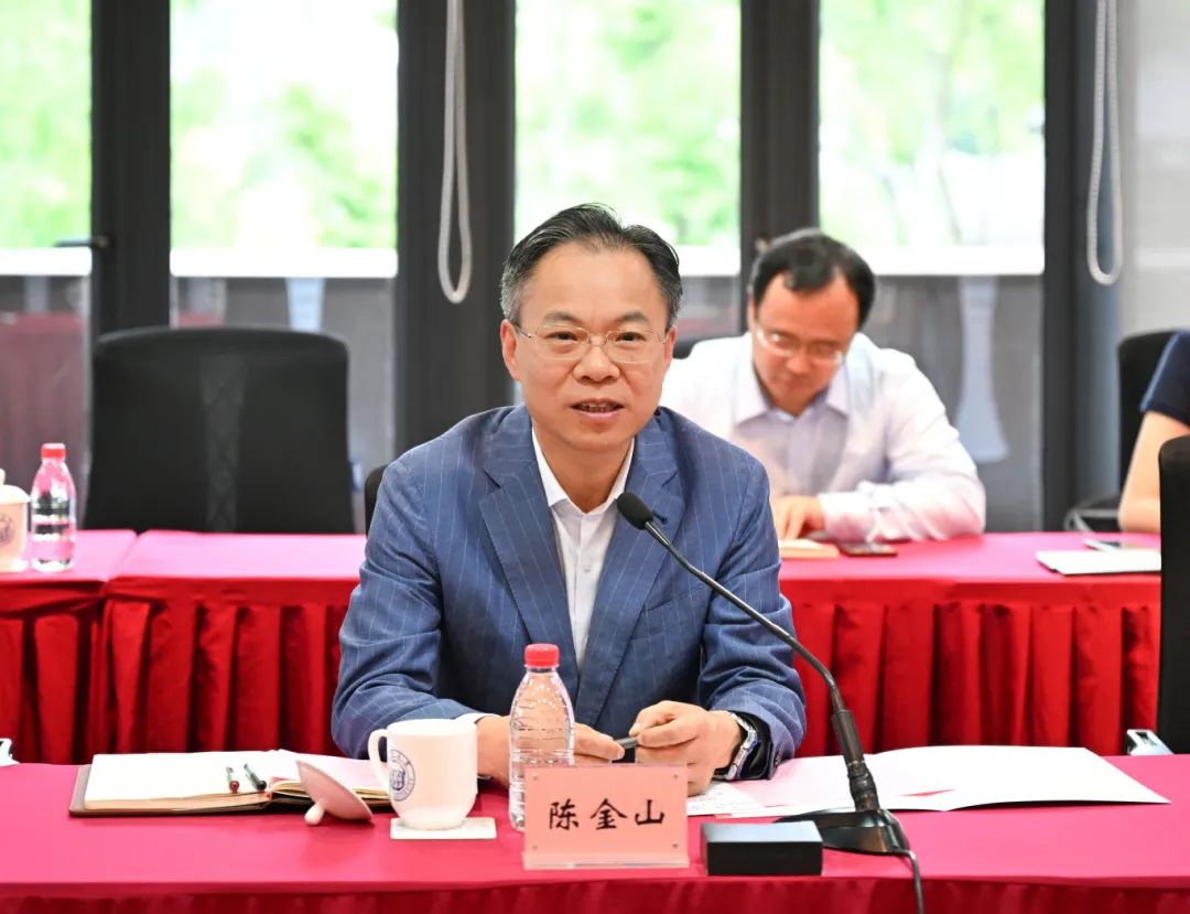 上海市委常委,临港新片区党工委书记,管委会主任陈金山,同济大学党委