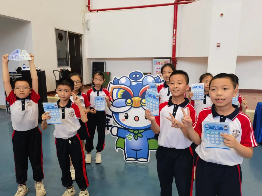 新会东区学校,新会圭峰小学,新会文华小学凭借出色表现,荣获一等奖.