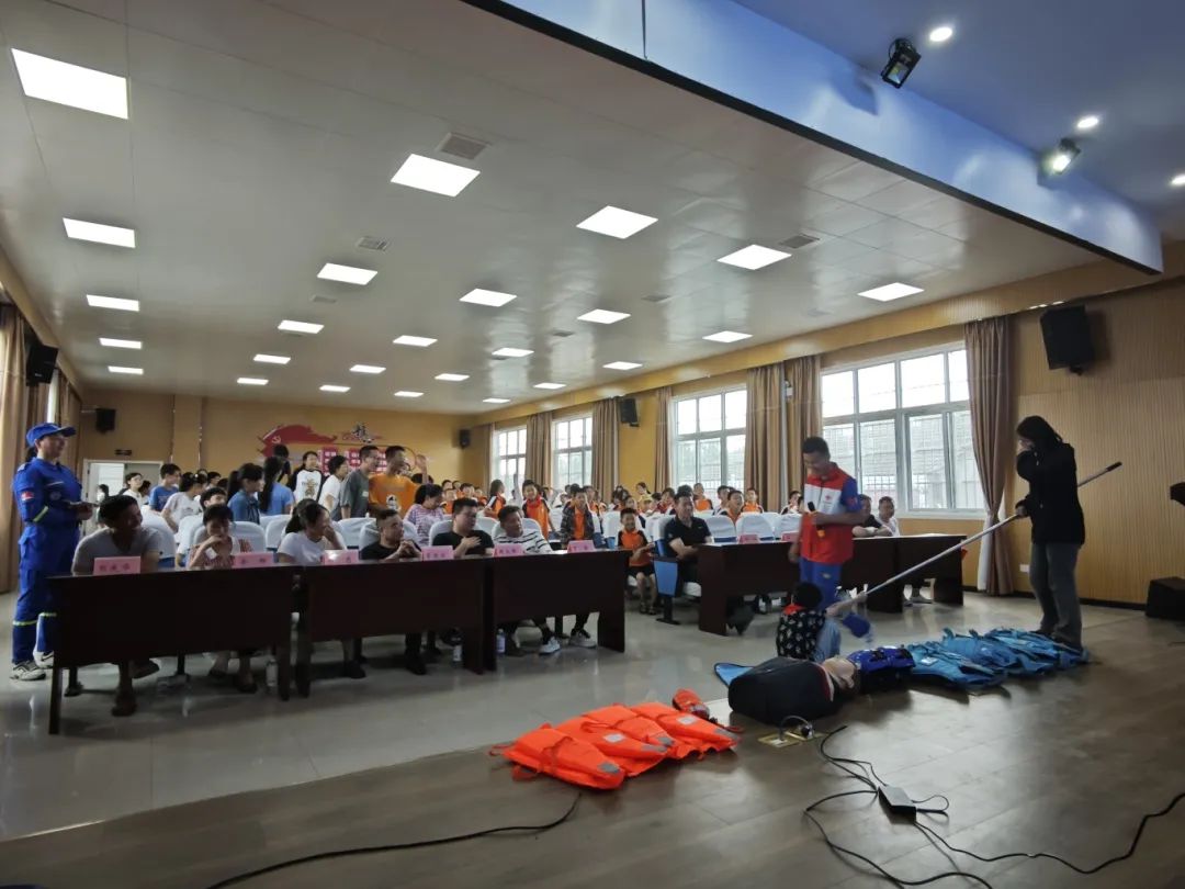 法润童心,筑梦"六一"——仙桃法院开展关爱留守儿童普法宣讲活动