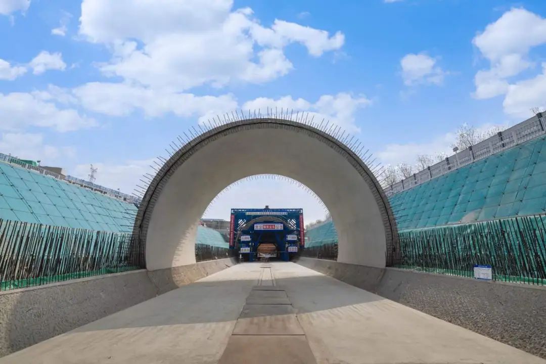 要闻 | 刘勃检查调研雄忻高铁先开段及相关配套工程