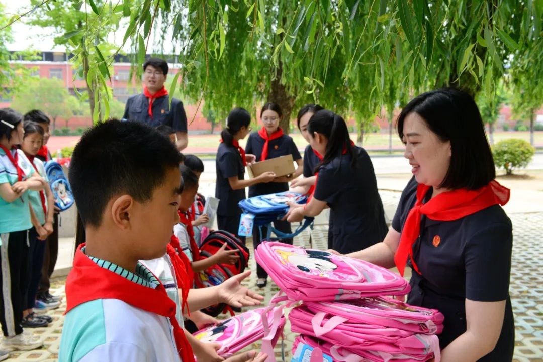 感受司法的庄严和温度,巨野法院永丰法庭于5月30日开展了"知法守法,法