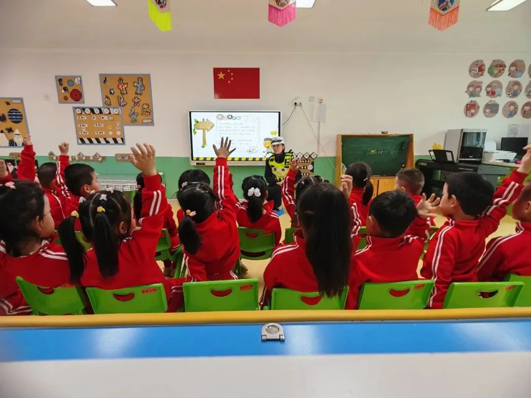 "六一"特辑丨守护童心成长,延边交警与你"童"行