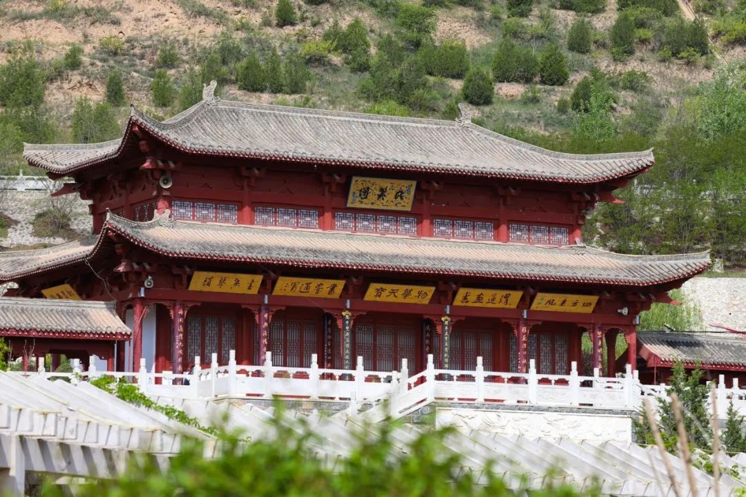 夏天到了  来通渭赏美景吧