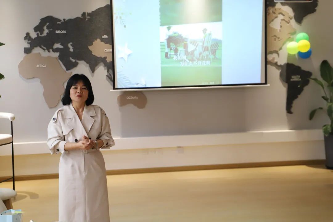 晋宁法院邀请晋宁区教体局教师岳燕飞老师为干警们开展主题教育讲座