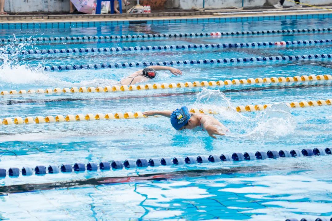 清 凉  夏,泳 池 争 霸!