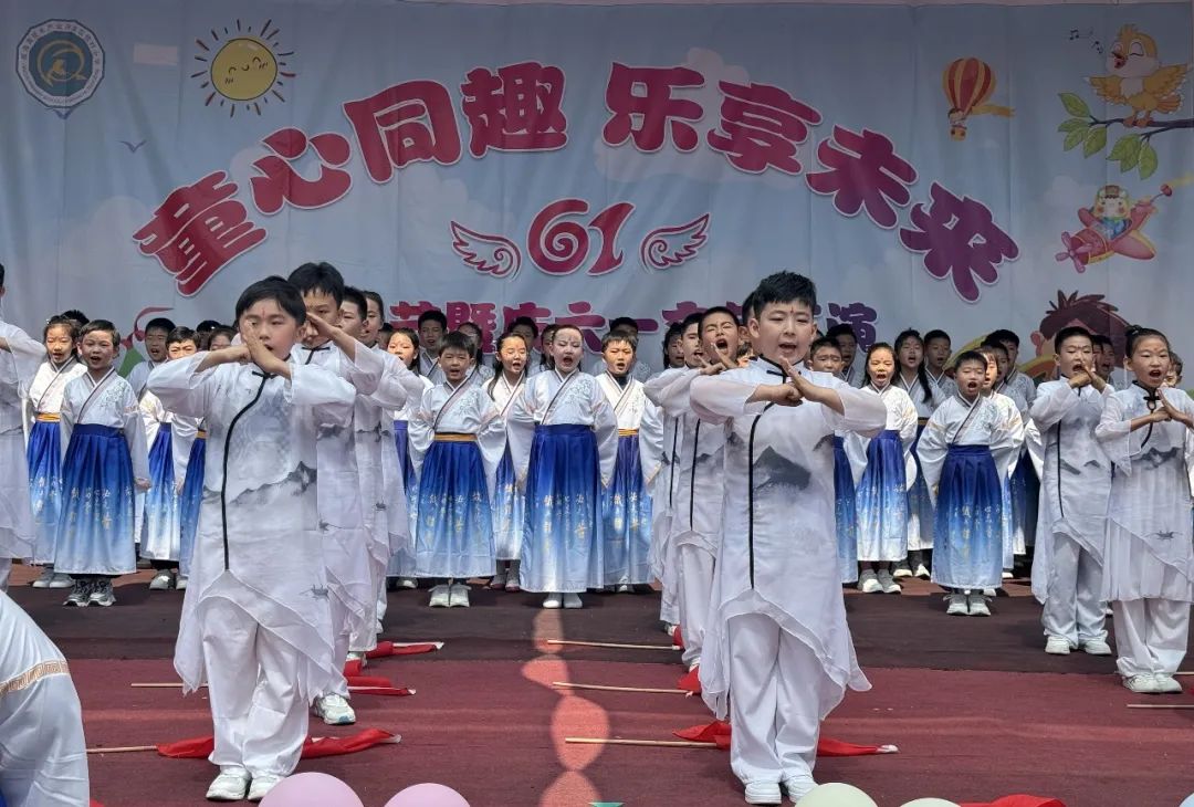 钦村小学大岚寺小学神道口小学田村小学成长快乐,快乐成长.