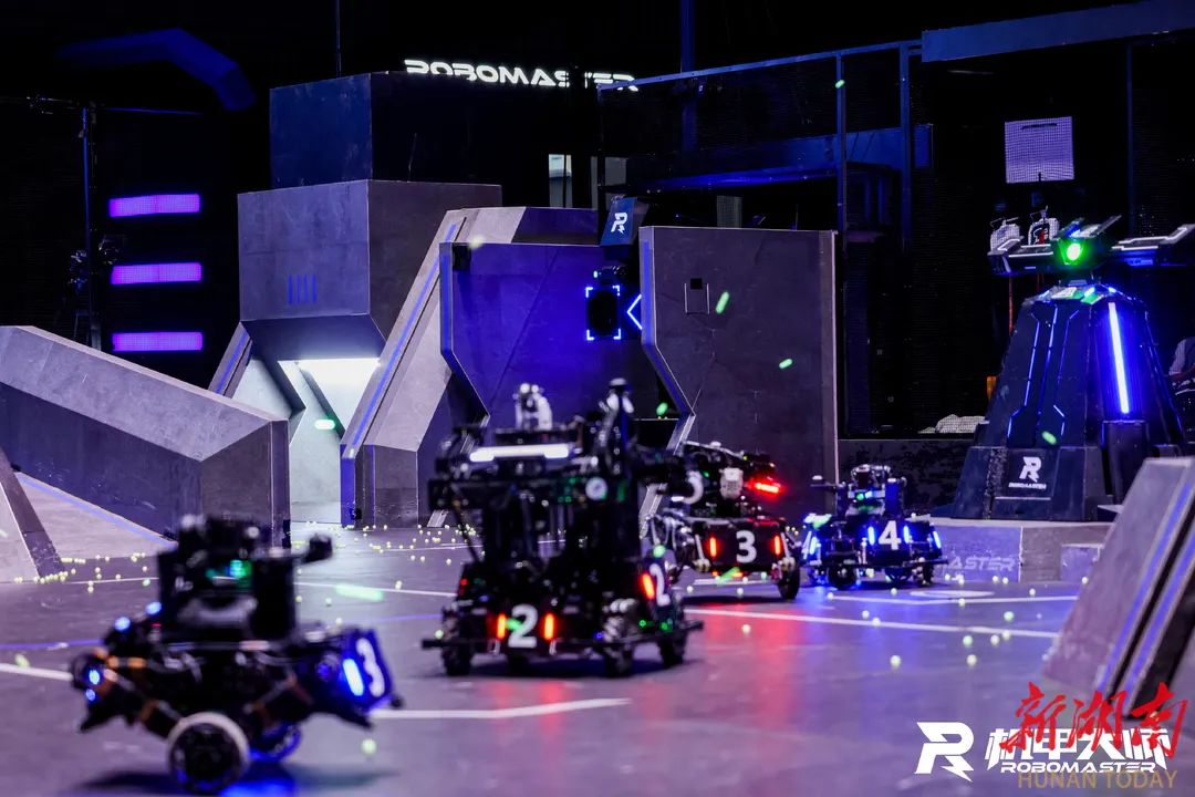 长沙-天心机甲大师对抗赛圆满收官,16支队伍晋级全国赛