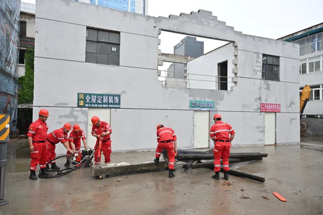 本市房管系统开展防台防汛暨突发事件应急演练