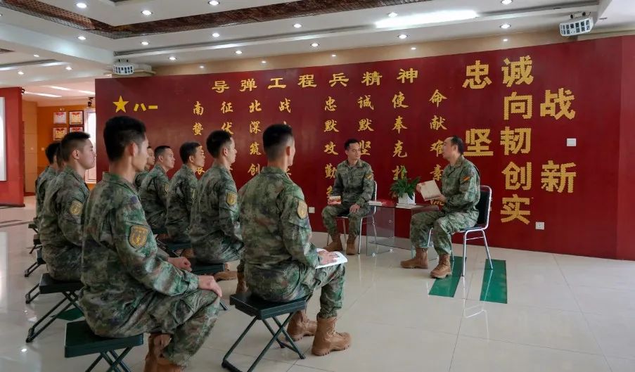 法槌落下,敲响官兵心中遵纪守法的警钟!