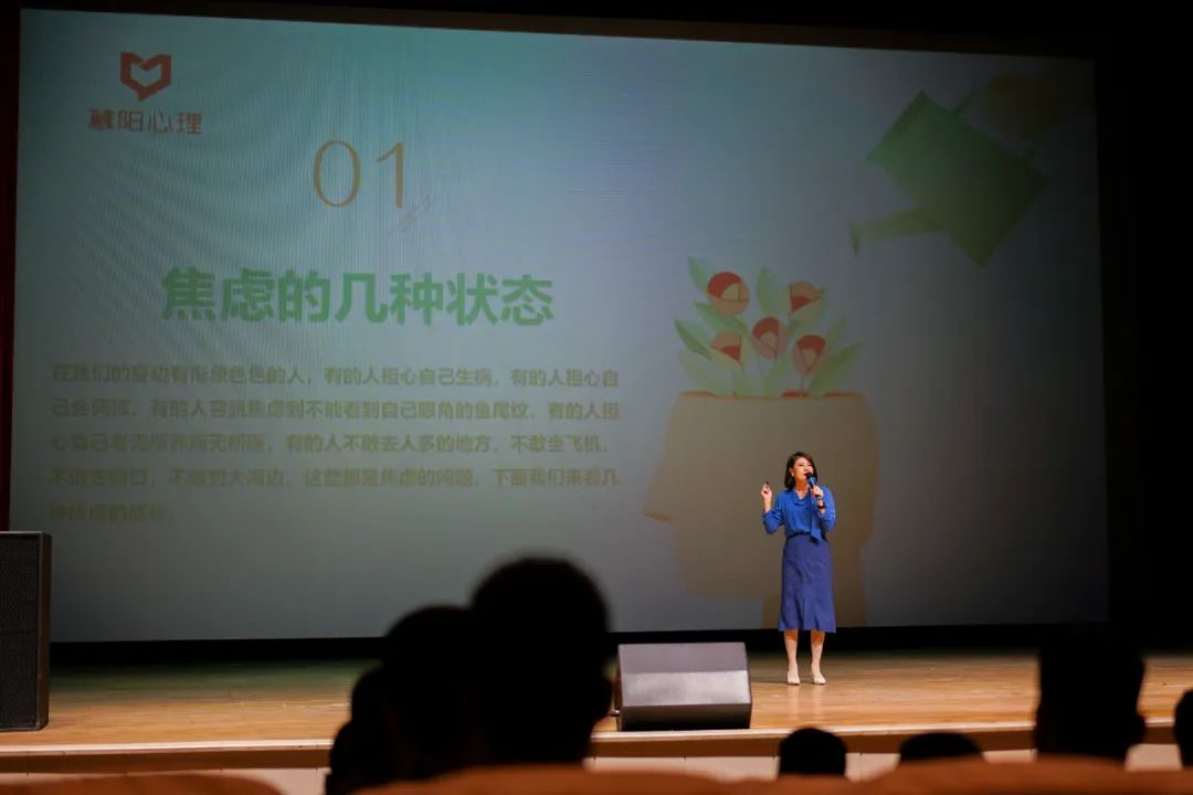 法槌落下,敲响官兵心中遵纪守法的警钟!