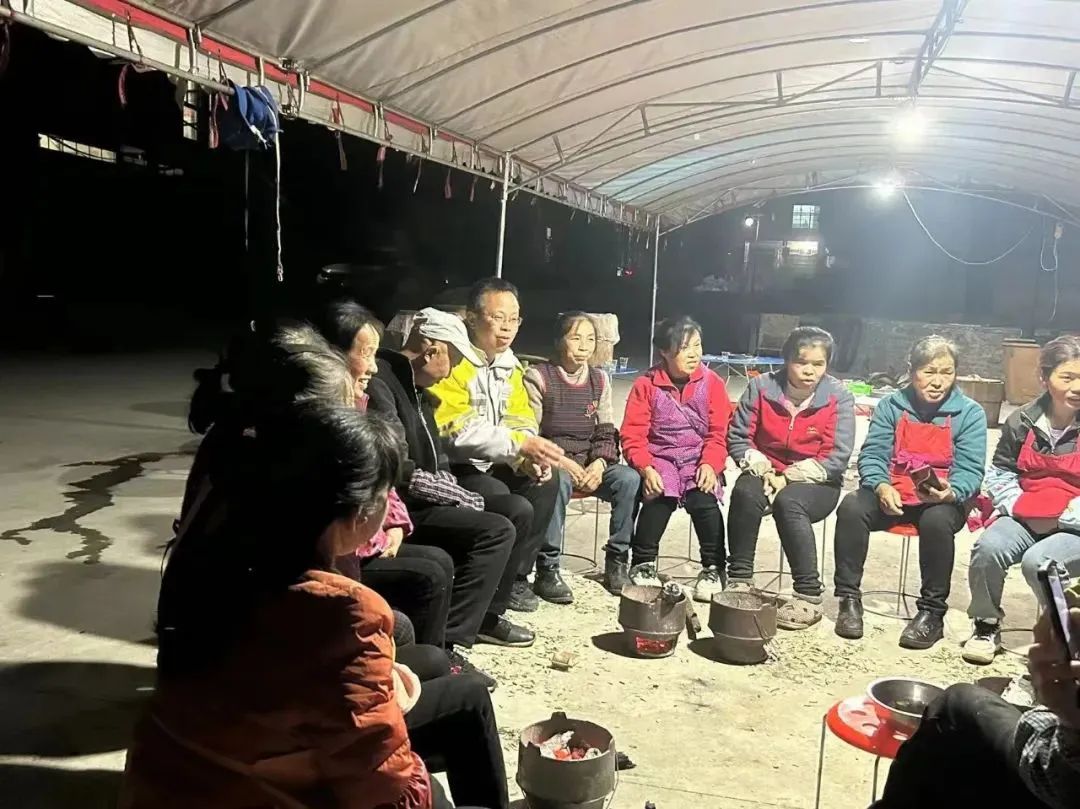 来村里啥也听不懂,理解本地话基本靠半猜半蒙,现在基本能听懂平塘话了