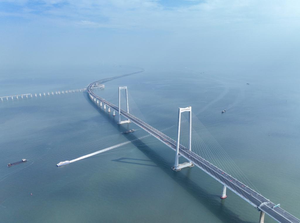 拥抱"大桥经济"!深中通道通车在即,江门这些项目纷纷传来好消息