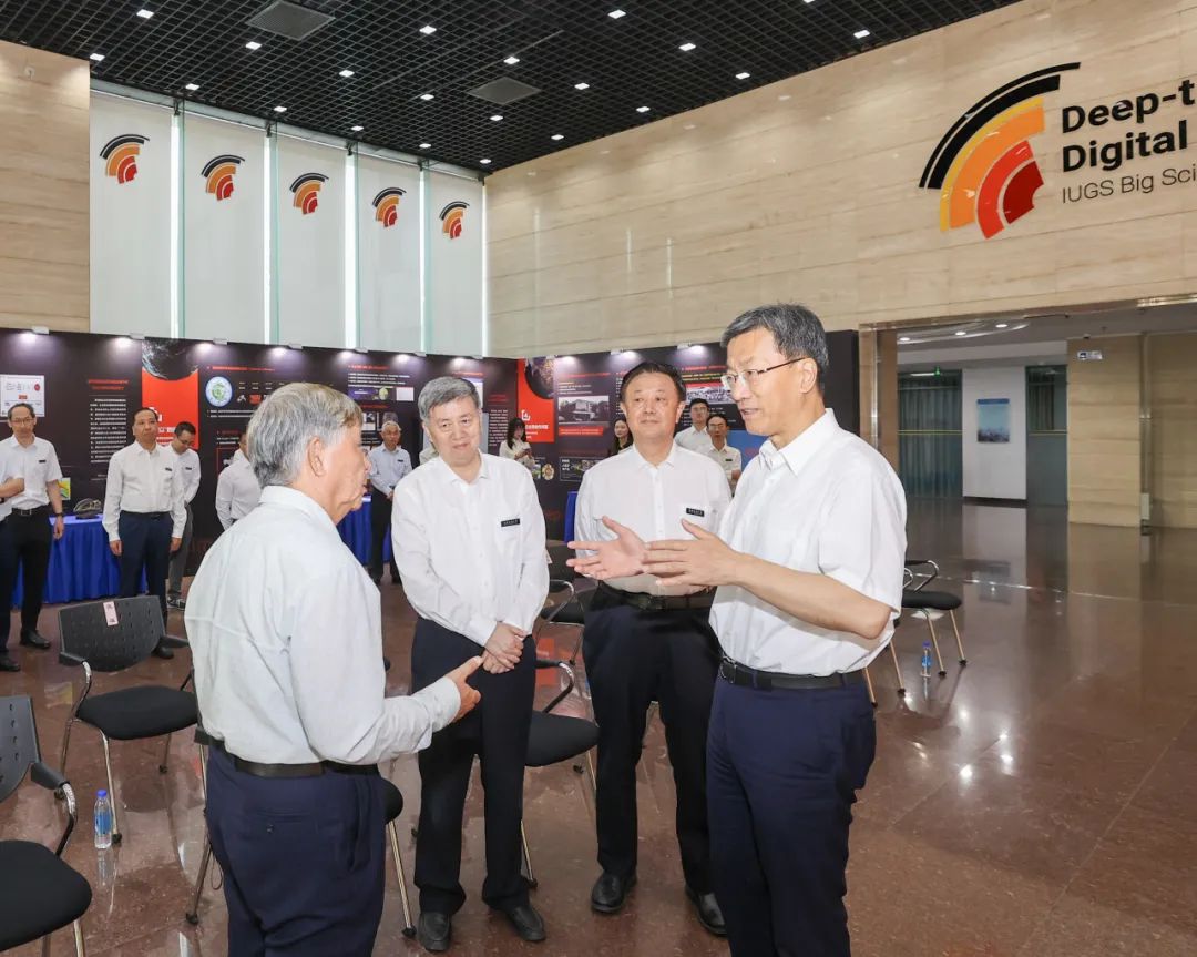 怀进鹏调研中国地质大学(北京),北京语言大学