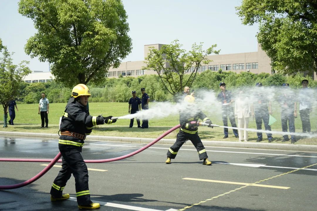 湖州举办第二届宗教活动场所消防技能大比武
