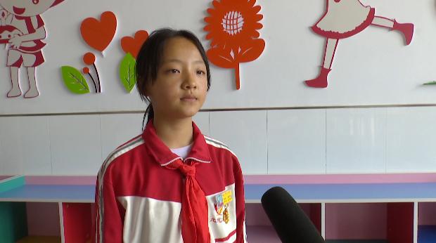 衣帽等价值5000元;县教体局,北街小学分别向捐赠单位,协会赠送锦旗