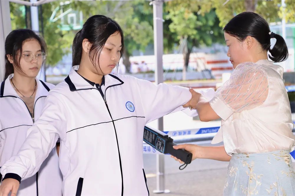 昌江开展2024年高考应急演练