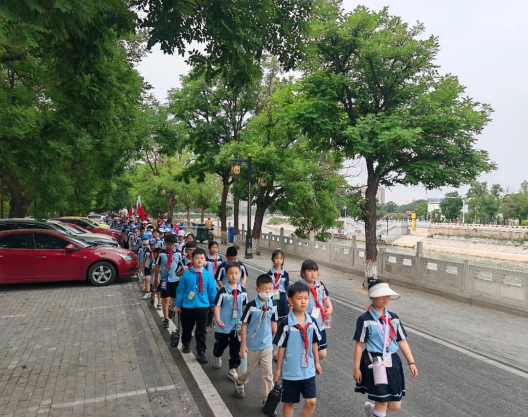 【"双争"有我61活力河北】水月寺小学举行大运河全民健走活动