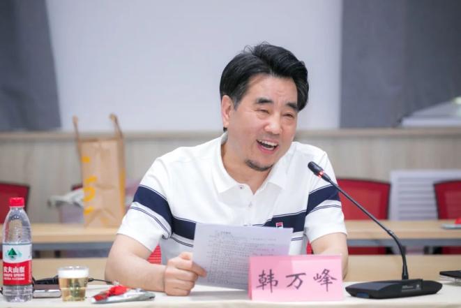 谈及电影创作的初衷，韩万峰表示，从小在河南长大的他，对家乡的文化有