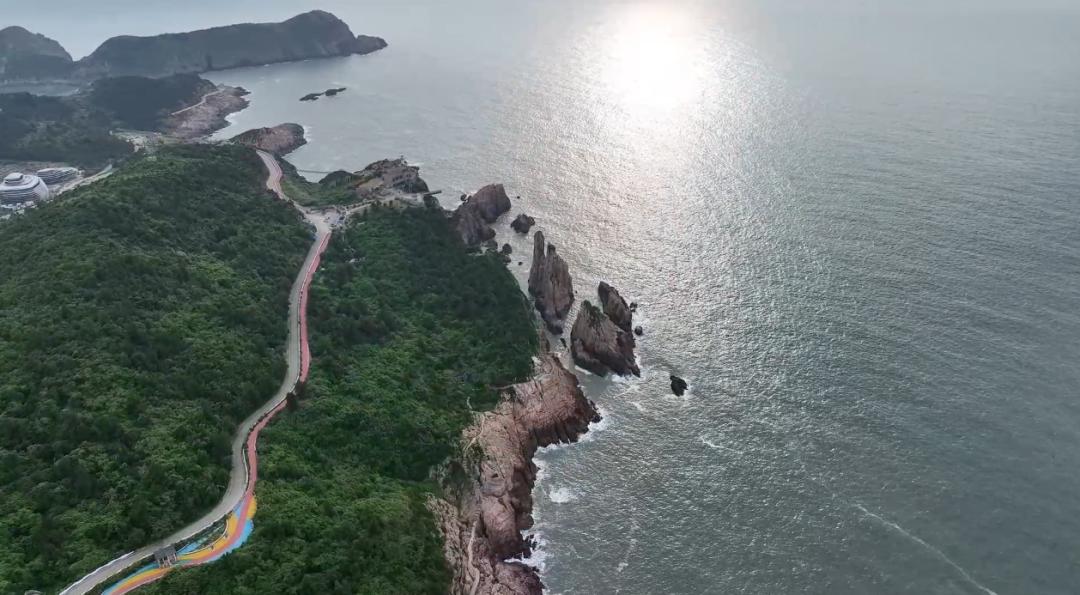 该海域位于椒江区大陈岛猪腰屿北侧,面积11.