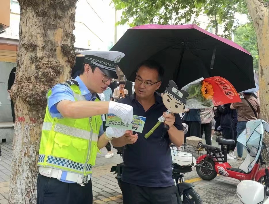 多警种联动配合护航高考,西安公安全面启动2024年高考安保工作