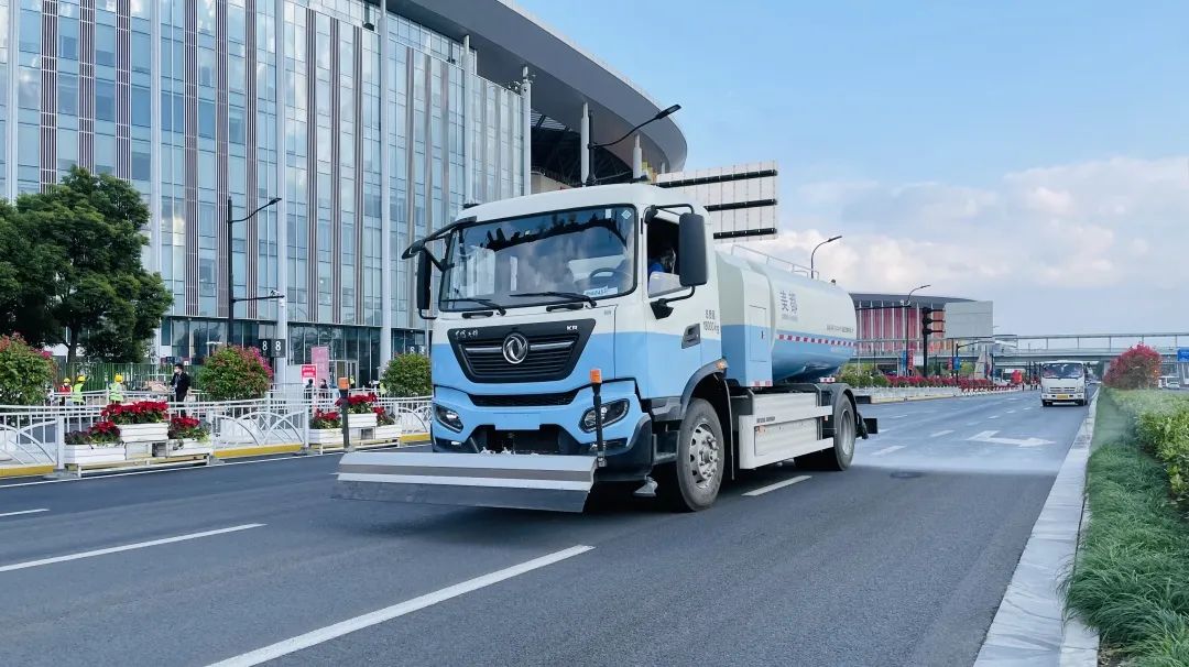 零排放,低污染  新能源环卫车助力本市环卫行业高质量发展
