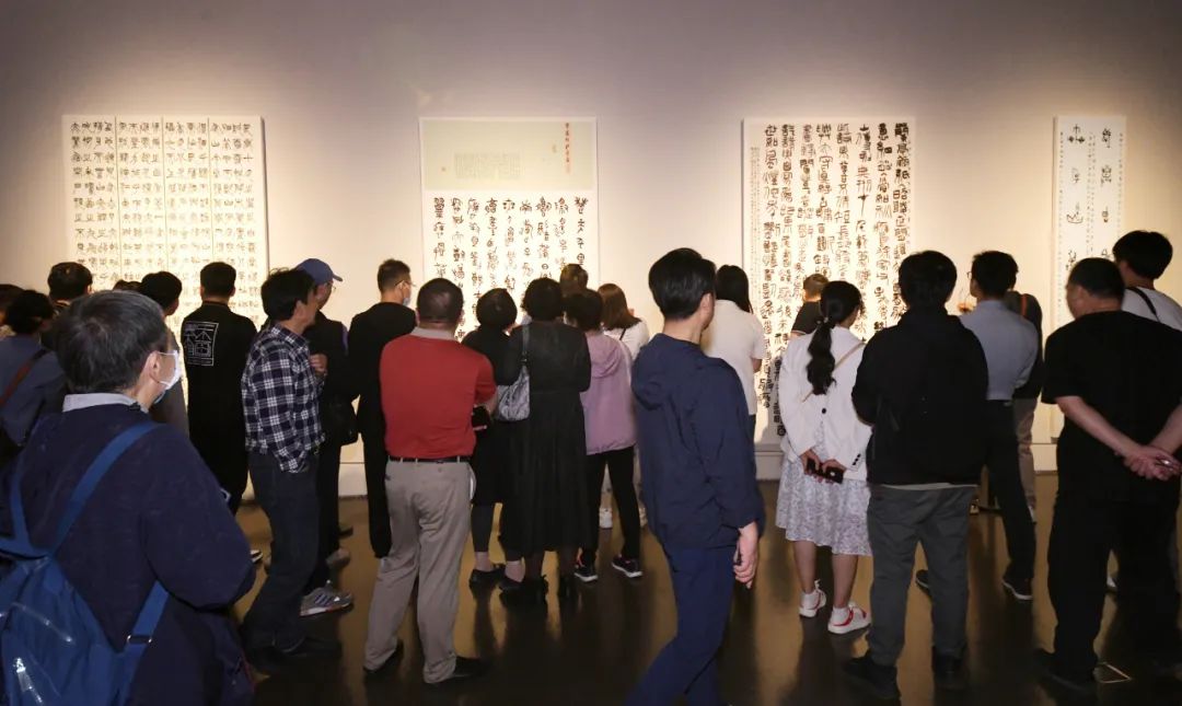全国第十三届书法篆刻展览进京展(上海巡展)开幕