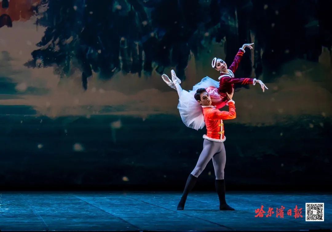 通过哈尔滨芭蕾舞团的"高雅艺术进校园"活动,许多学生深刻感受到了