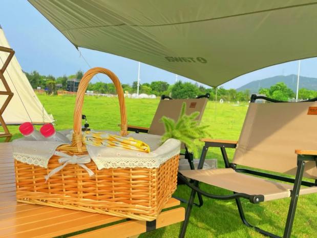 来善见双尖山景区吧!这里的高空漂流,等你来打卡湿身诱惑的清凉.