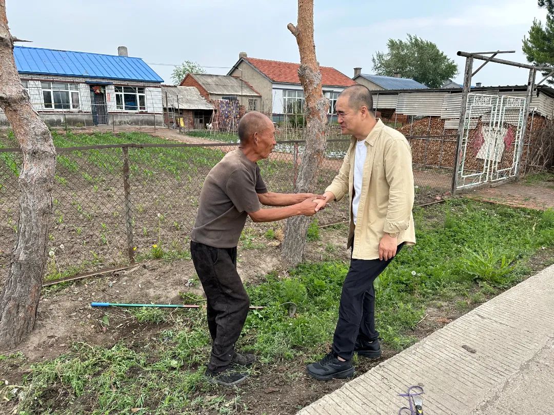 绥化市北林区人民法院机关行政党支部节前看望慰问帮扶对象