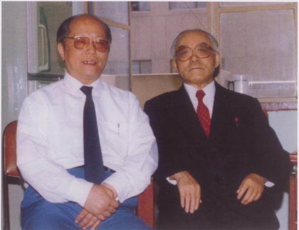 科学巨擘,核梦百年