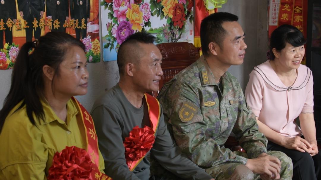 县人武部政委曹新华参加活动.原标题:《【双拥】了不起!