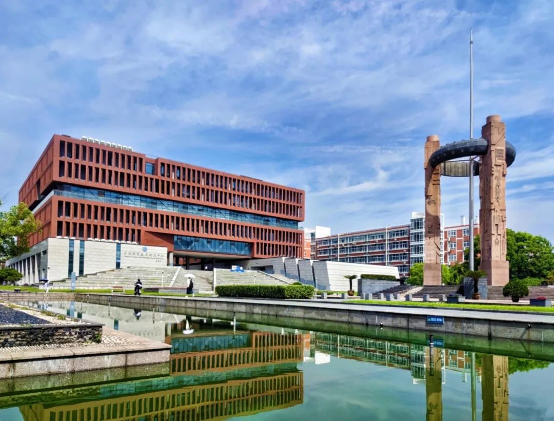 在杭电,看见美丽四季| 那我们约定,在"夏"一站等你!