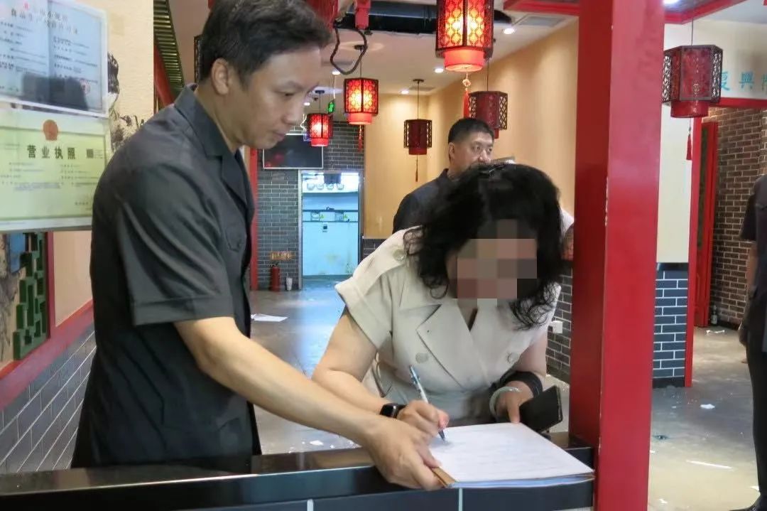 韩楠法官根据执行腾退类案件的工作经验研判,需尽快开腾退工作,同时向