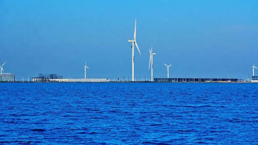 潍坊的海边看最美海上风车#3也铸就了这片土地的传奇滋润了盐田他们的