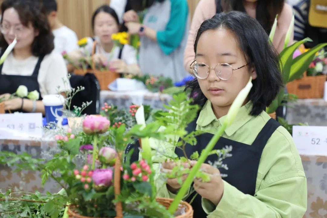 2024年上海市民海派插花花艺大赛奉贤赛区火热开赛