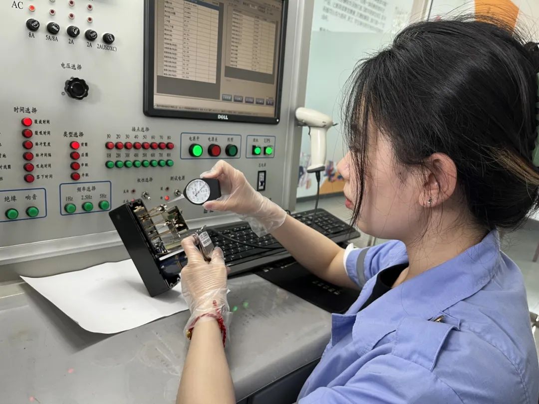 想到铁路上班?这份"报考指南"请收好