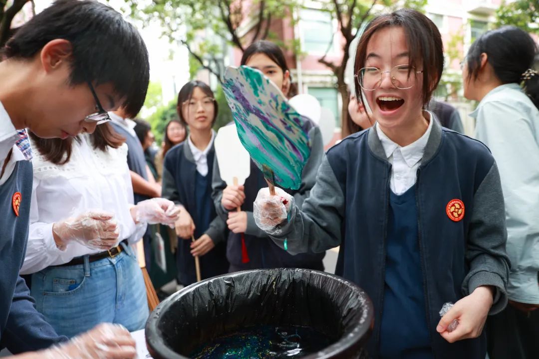 汇聚20个科技展示项目,松江四中科技节成果展开幕