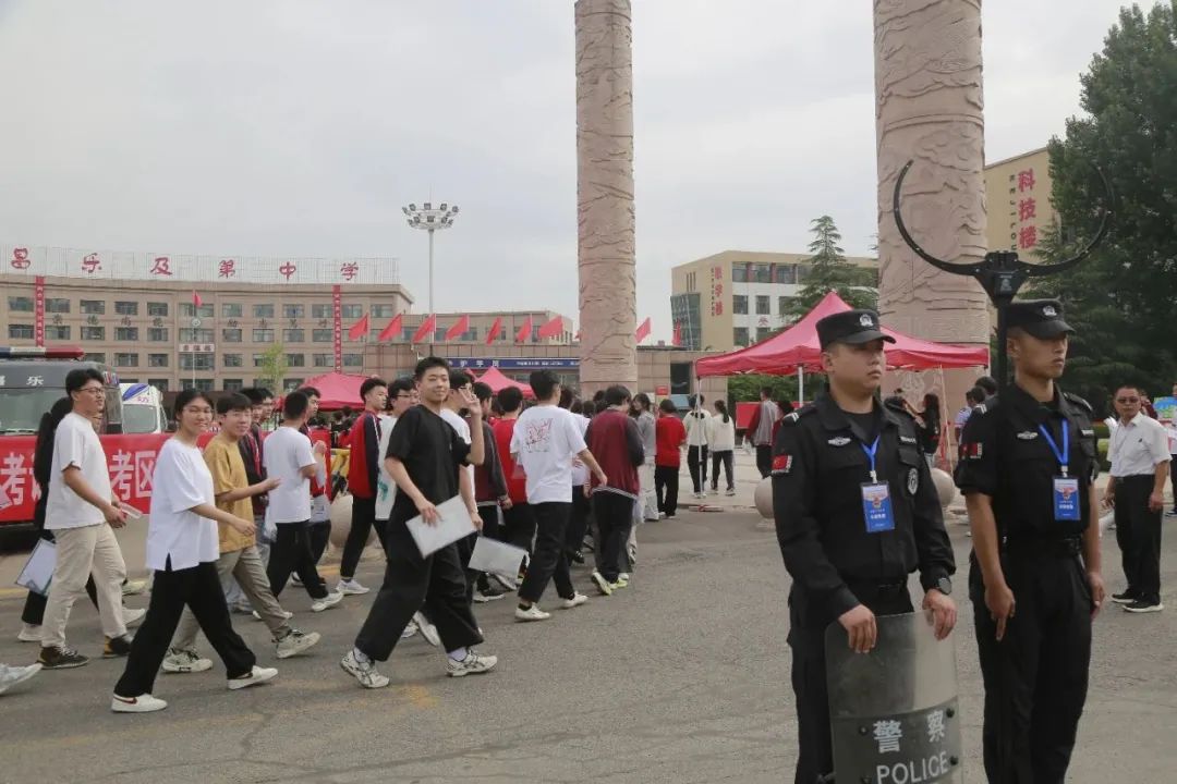 潍坊高考考生和家长:有我们,请放心!