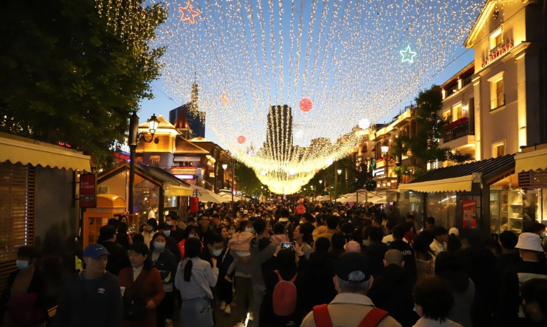 51万人次,实现旅游收入55.09亿元