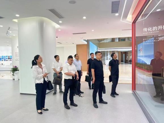 田维维表示,大吴街道将积极对接,进一步细化落实项目建设方案,尽快