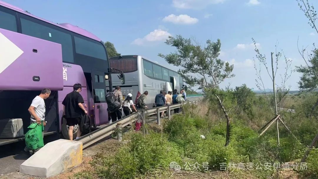 韶惠高速大客车图片图片