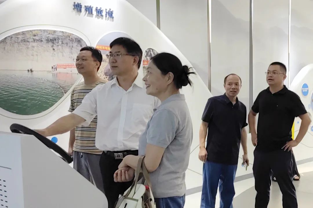 近年来,丽水市委会以反映社情民意工作为人才培育平台,搭建"草心社"