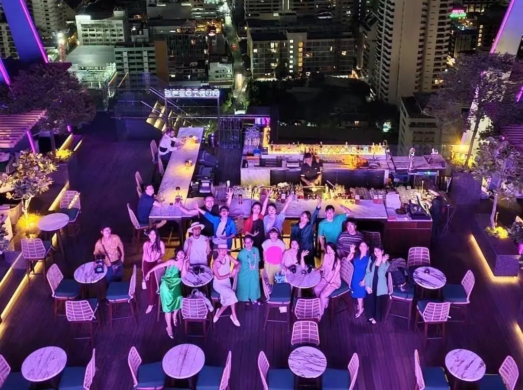 有不少的sky bar,泰国曼谷凯悦酒店hyatt regency,spectrum酒吧