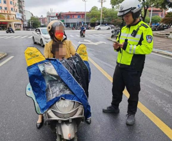 瑞阳大道与华林路责任编辑:敖宇龙编审:敖娟签发:刘喜明亲爱的市民