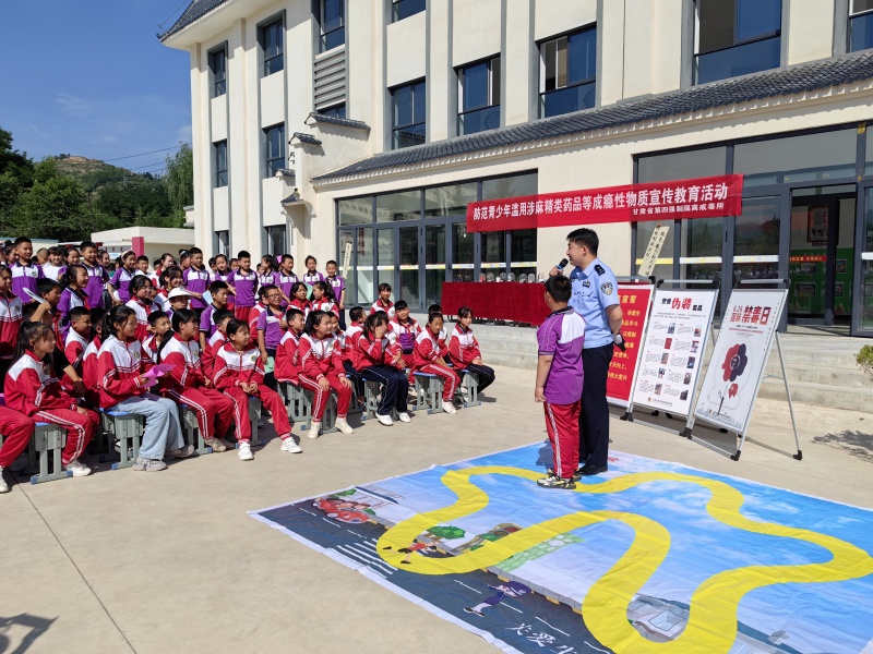 守护童心责无旁贷 无毒校园你我"童"行