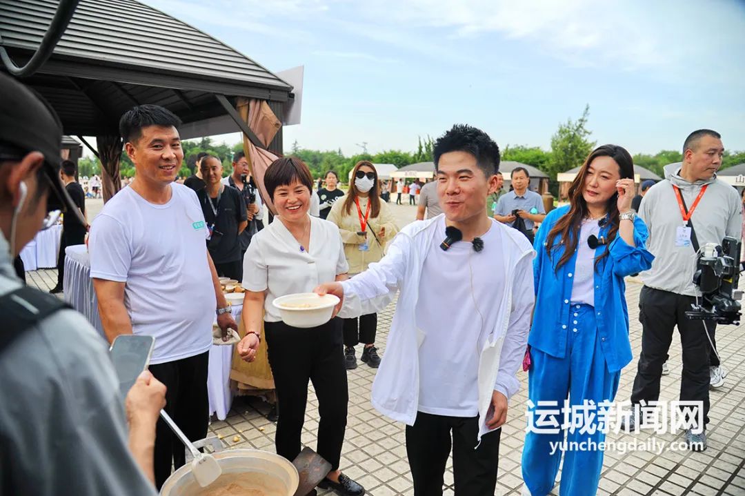 “与辉同行”开启“好运之旅”